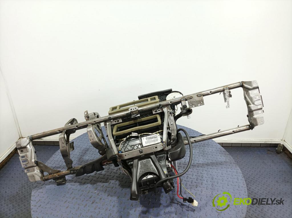 Volvo V40 2013 radiator 31291318