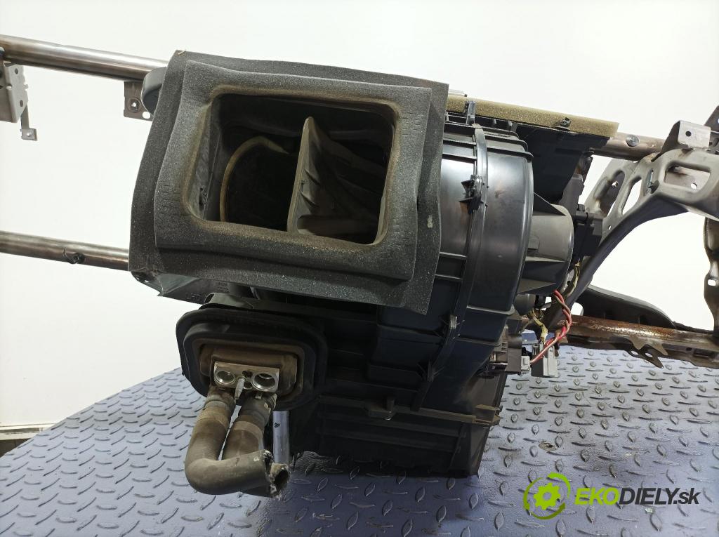 Volvo V40 2013 radiator 31291318