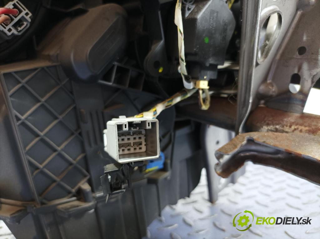 Volvo V40 2013 radiator 31291318