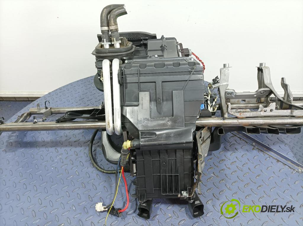 Volvo V40 2013 radiator 31291318