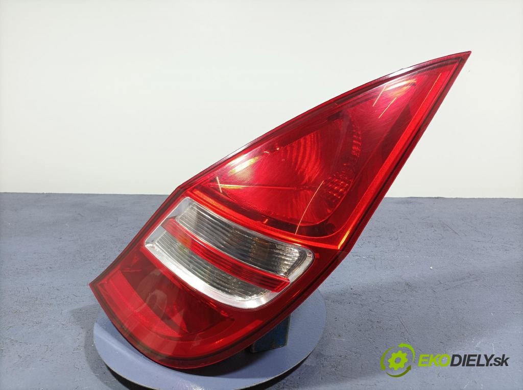Hyundai I30 2011 svetlo / reflektor zad Prava: Vonkajsia: 92402-2R0