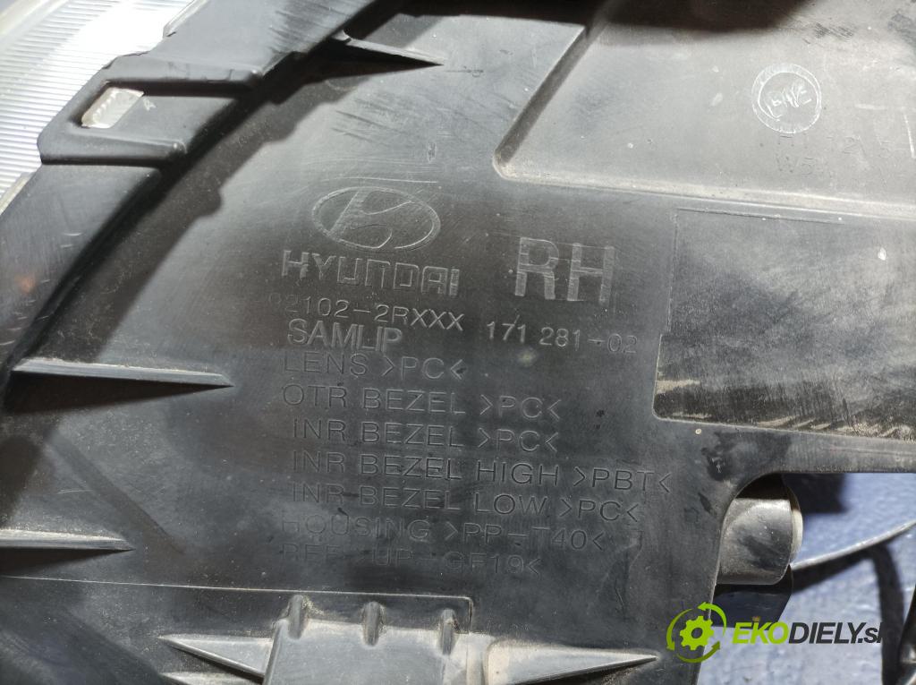 Hyundai I30 2011 Reflektor: v pravo: 92102-2RXXX