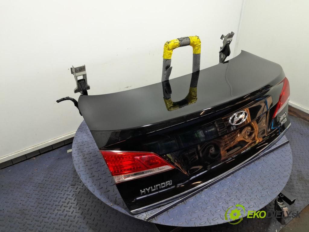 Hyundai I40 2012 zadní dveře kufra: kufr