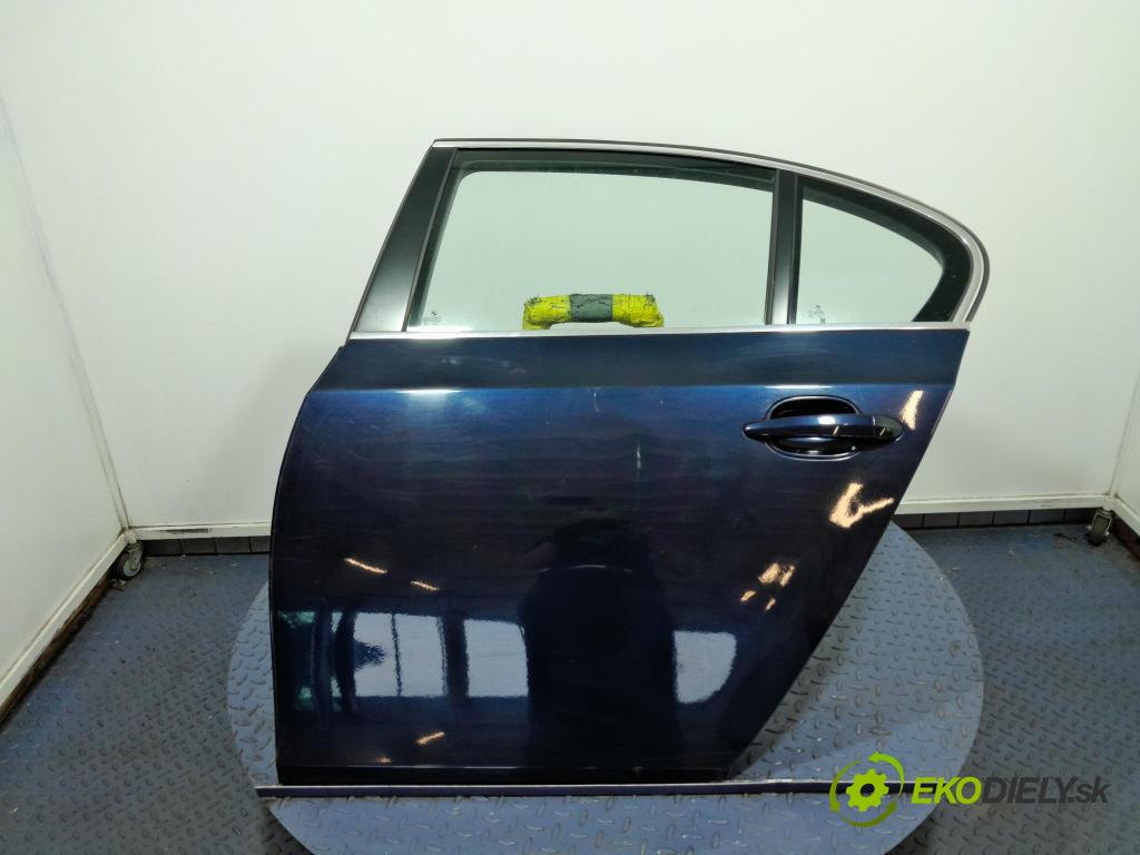 Bmw Seria 5 2004 dveře Zad: Vlevo, odjet: