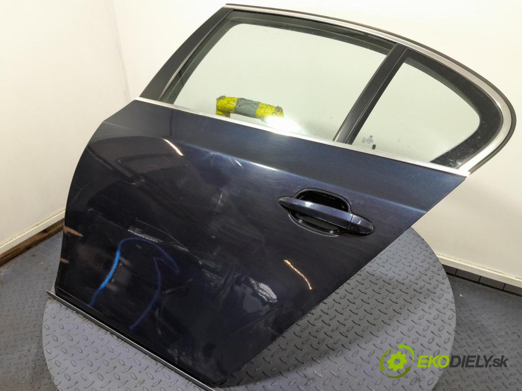 Bmw Seria 5 2004 dveře Zad: Vlevo, odjet: