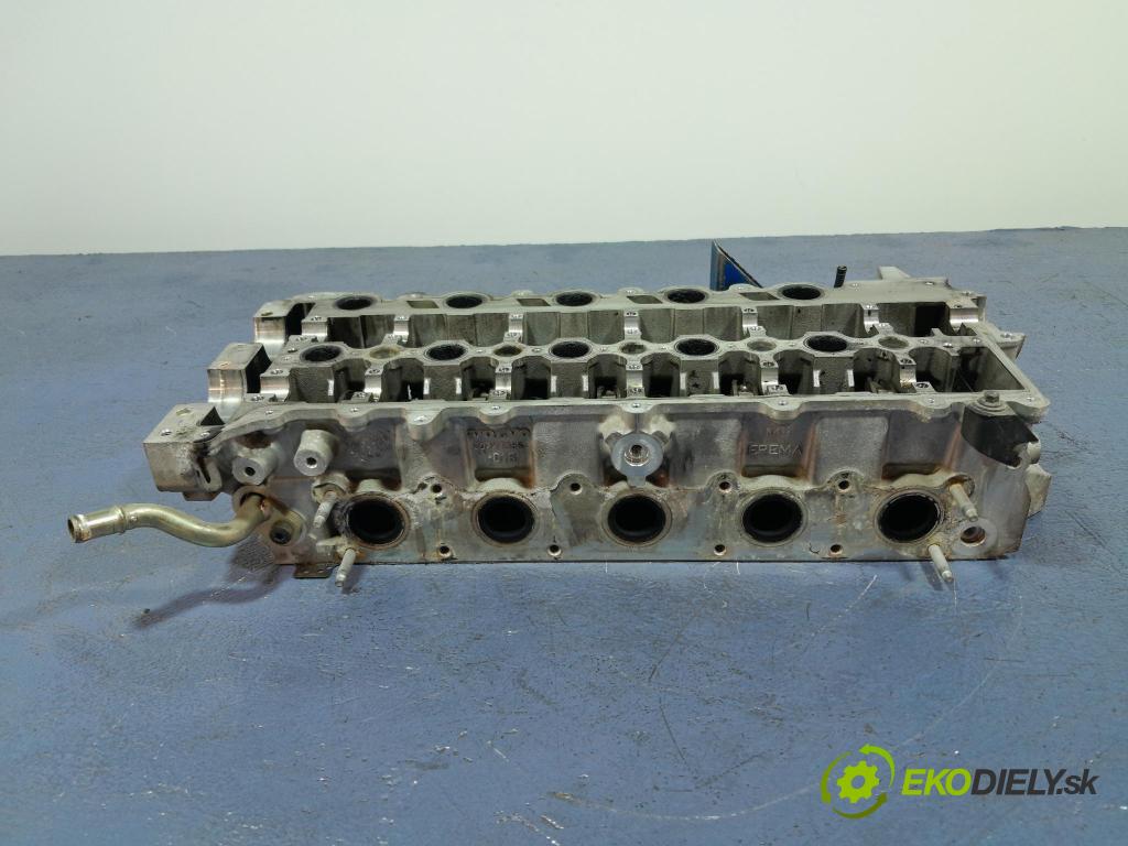 Volvo V40 2013 hlava Motor: 30777365