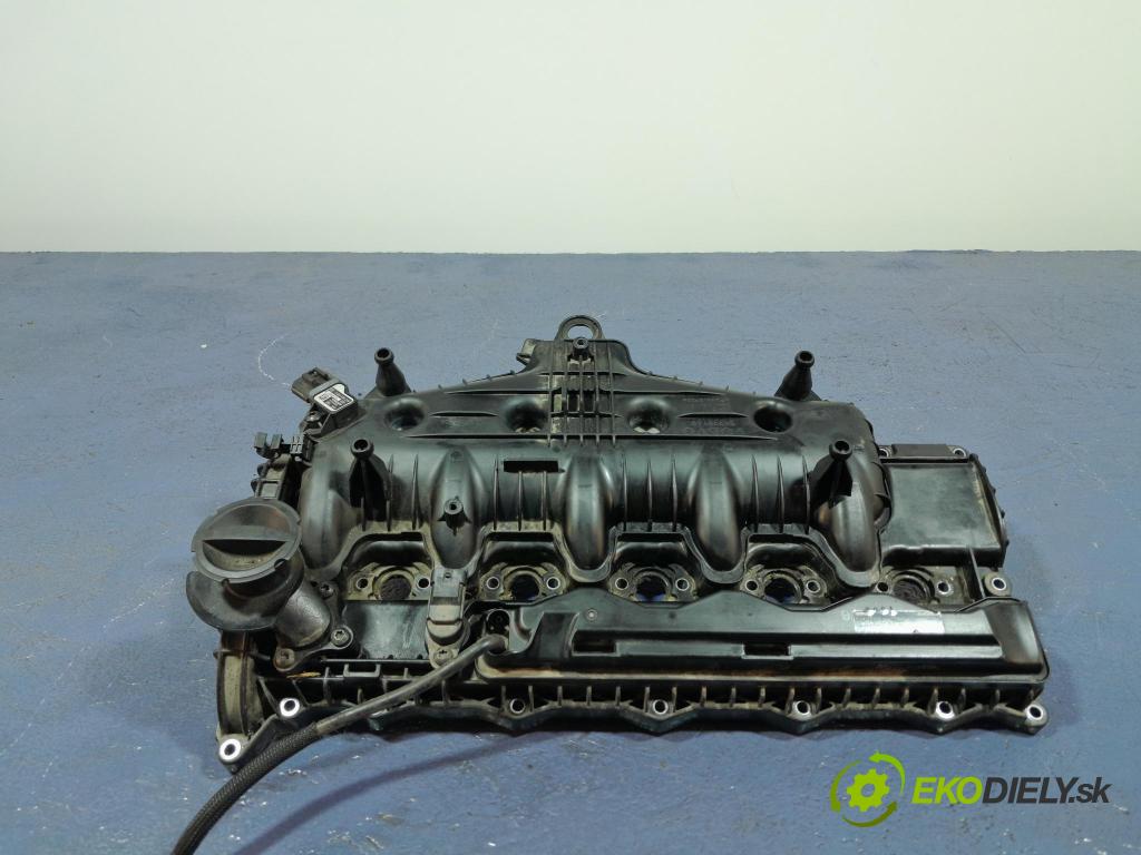 Volvo V40 2013 kryt Ventily 31338169