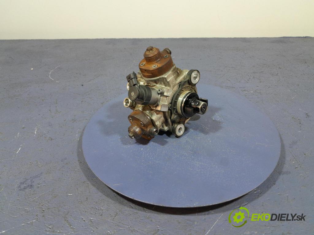 Volvo V40 2013 čerpadlo Injekce: 31372081