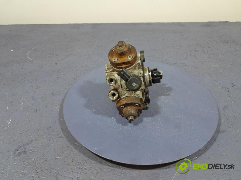 Volvo V40 2013 čerpadlo Injekce: 31372081