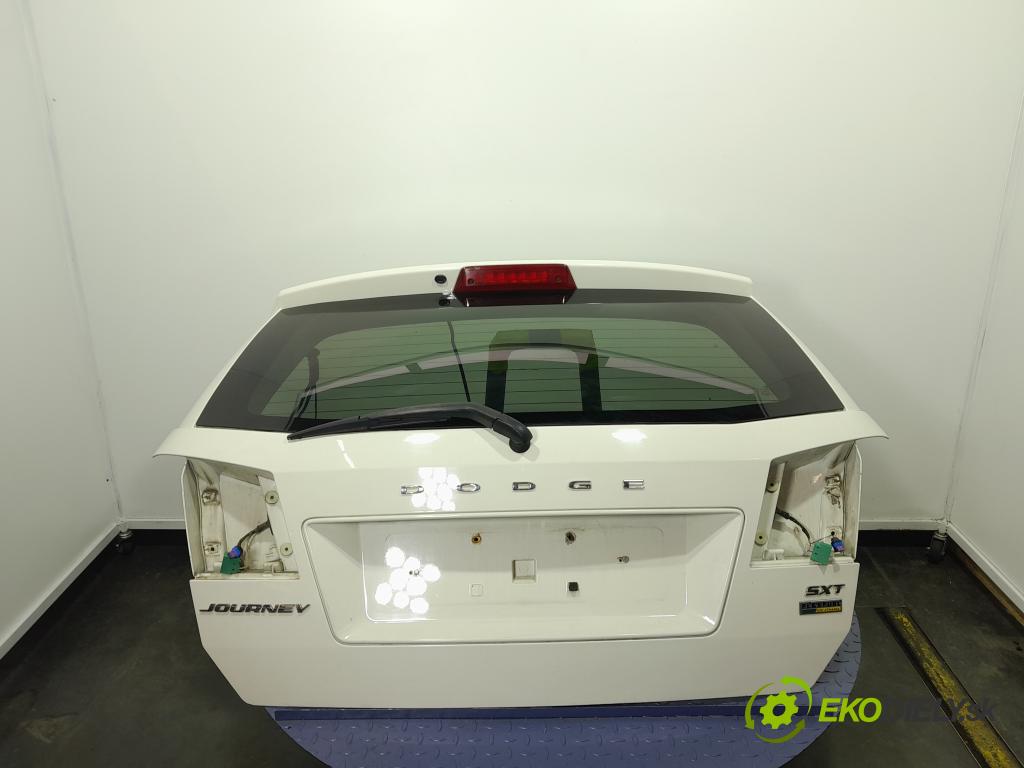Dodge Journey 2014 zadní dveře kufra: kufr 01