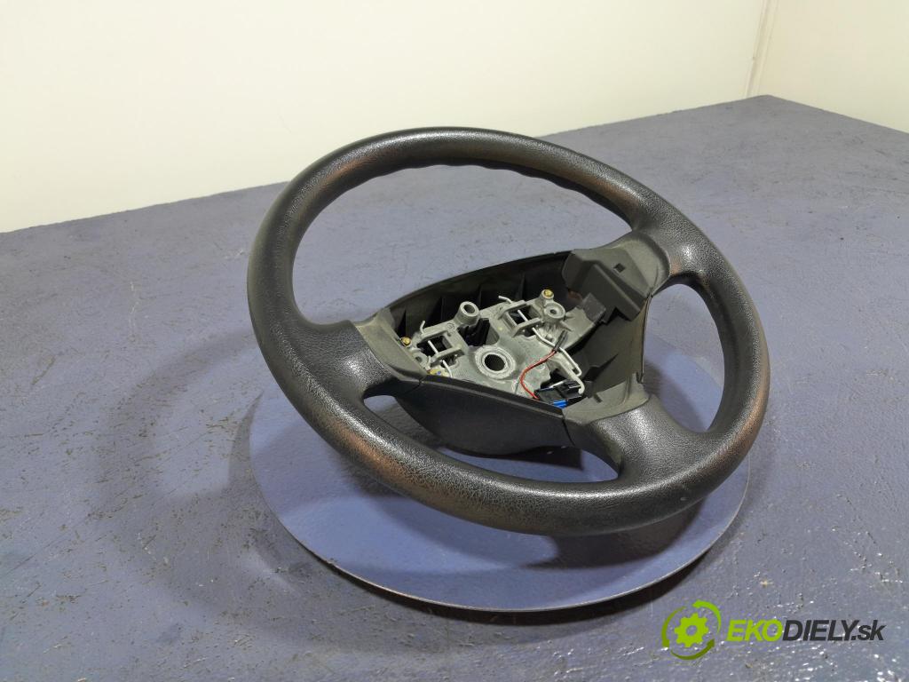 Peugeot 206 2012 volant 96866877