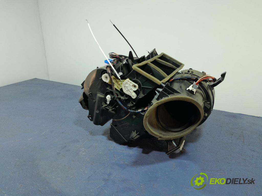 Peugeot 206 2012 radiátor 9673907380