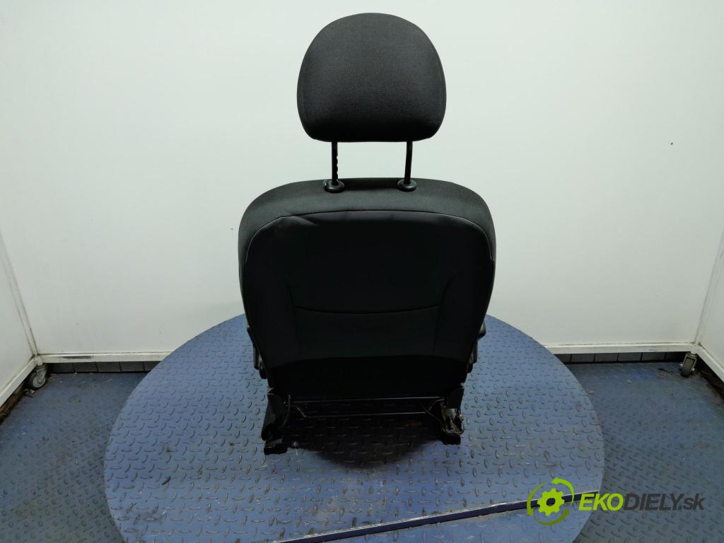 Peugeot 206 2012 Sedadlo levý (Sedačky, sedadla)