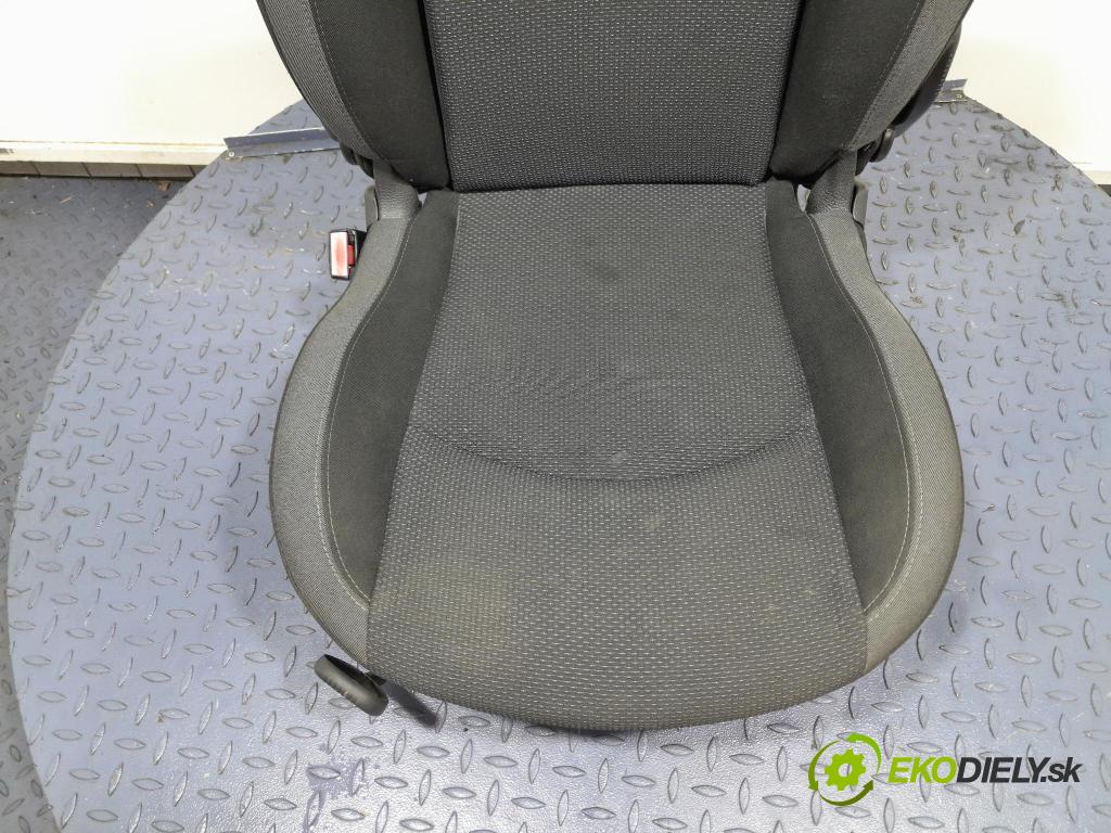 Peugeot 206 2012 Sedadlo levý (Sedačky, sedadla)