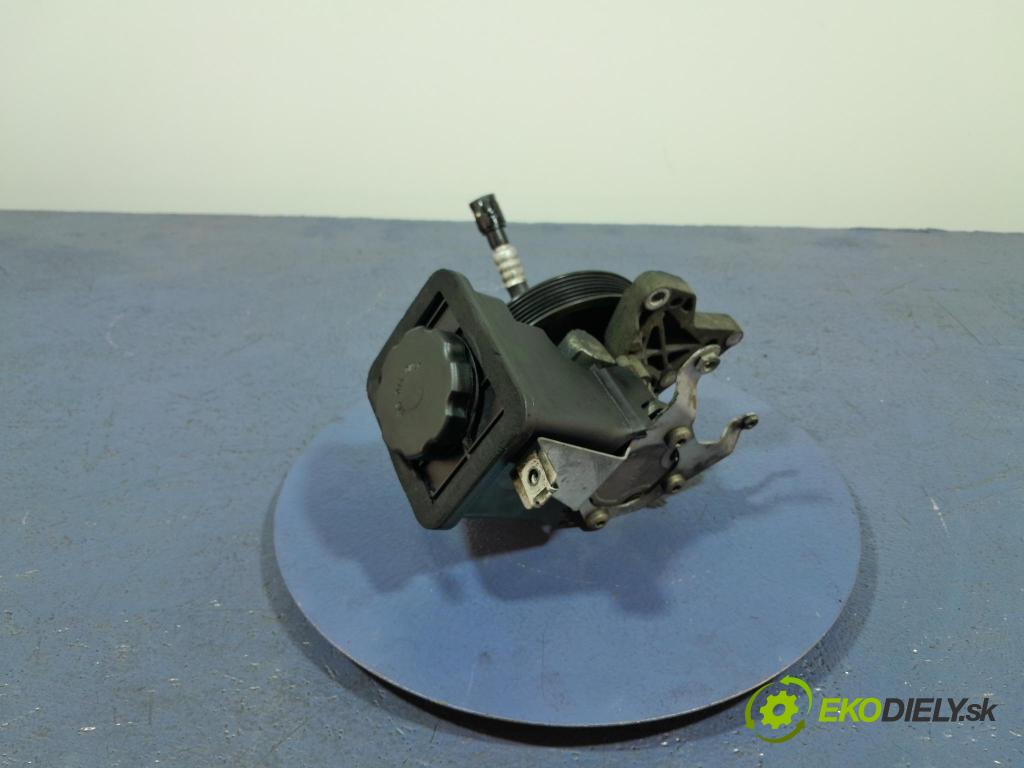 Bmw Seria 5 2004 čerpadlo Asistence: Manažeři 6760956