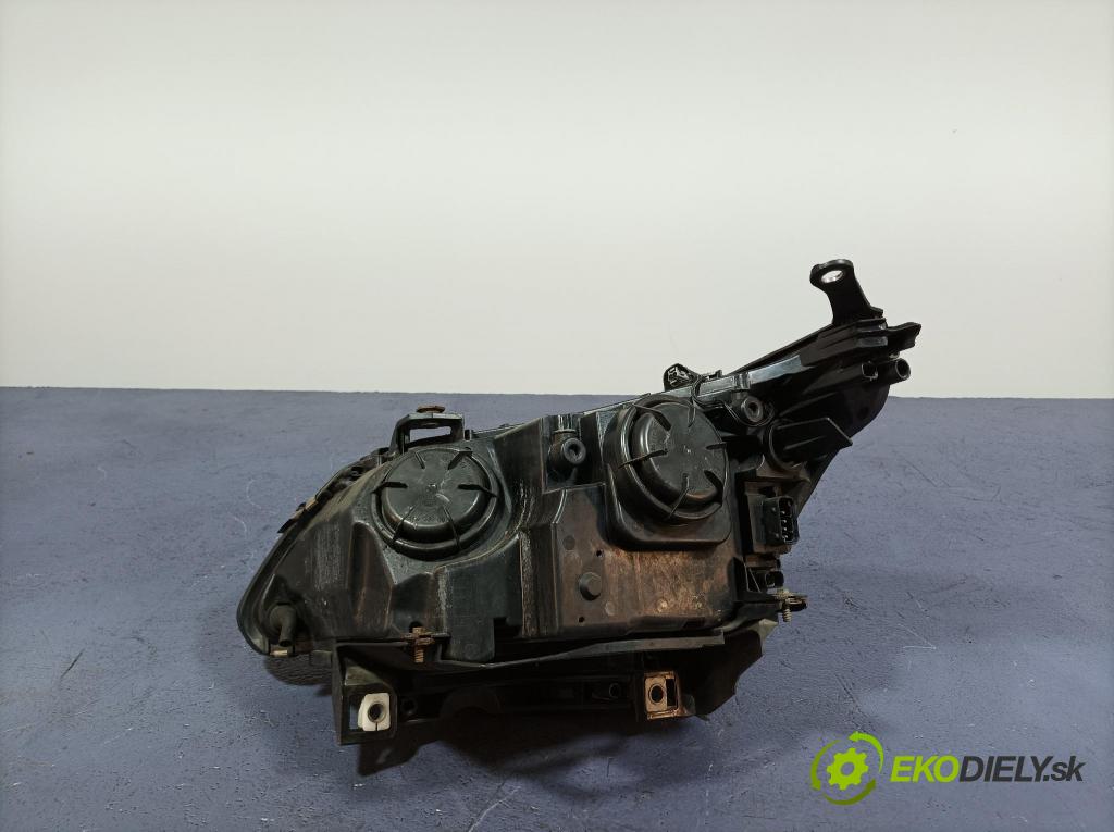 Bmw Seria 5 2004 světlo v pravo: 