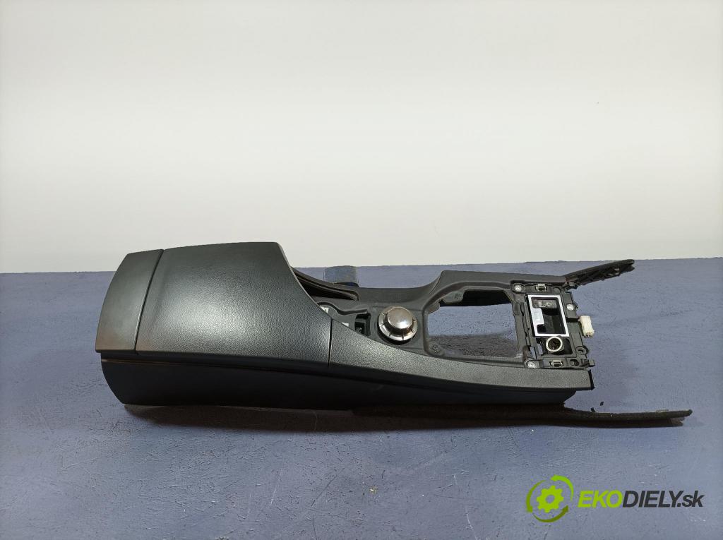Bmw Seria 5 2004 loketní opěrka 7034086