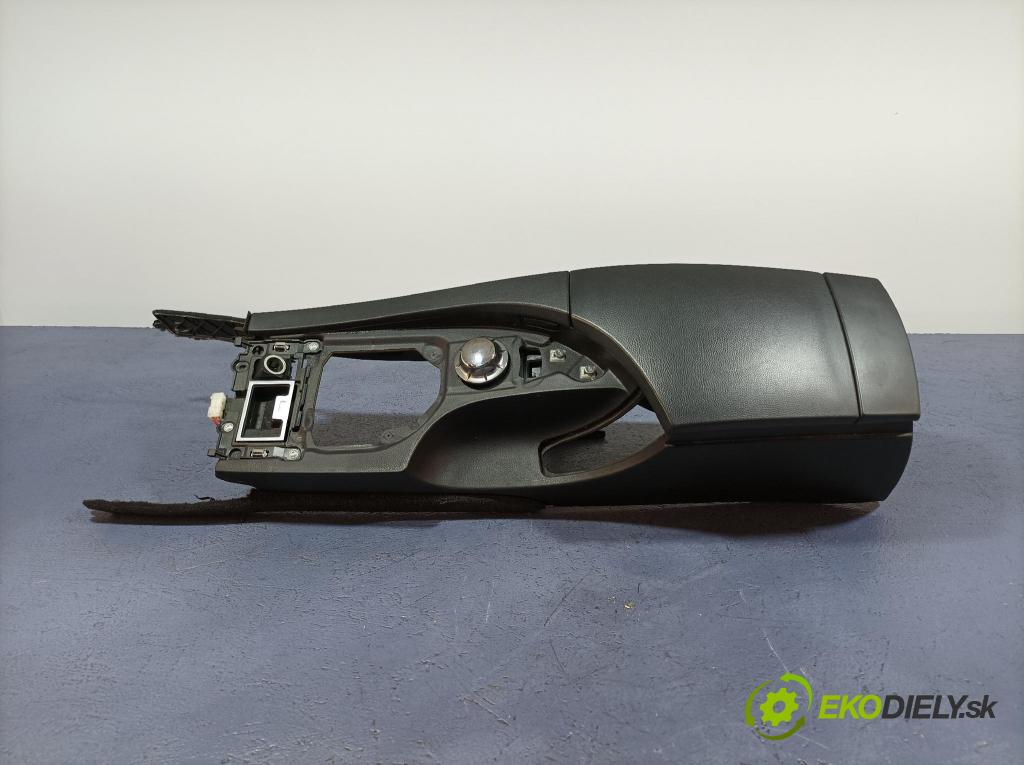 Bmw Seria 5 2004 loketní opěrka 7034086