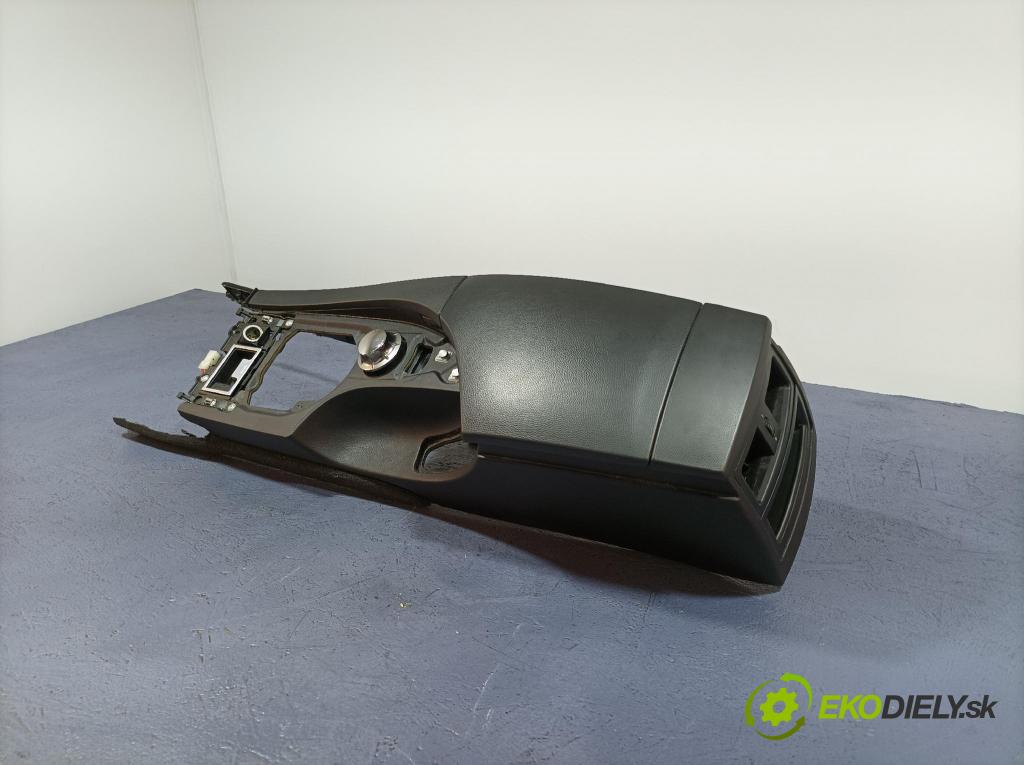 Bmw Seria 5 2004 loketní opěrka 7034086