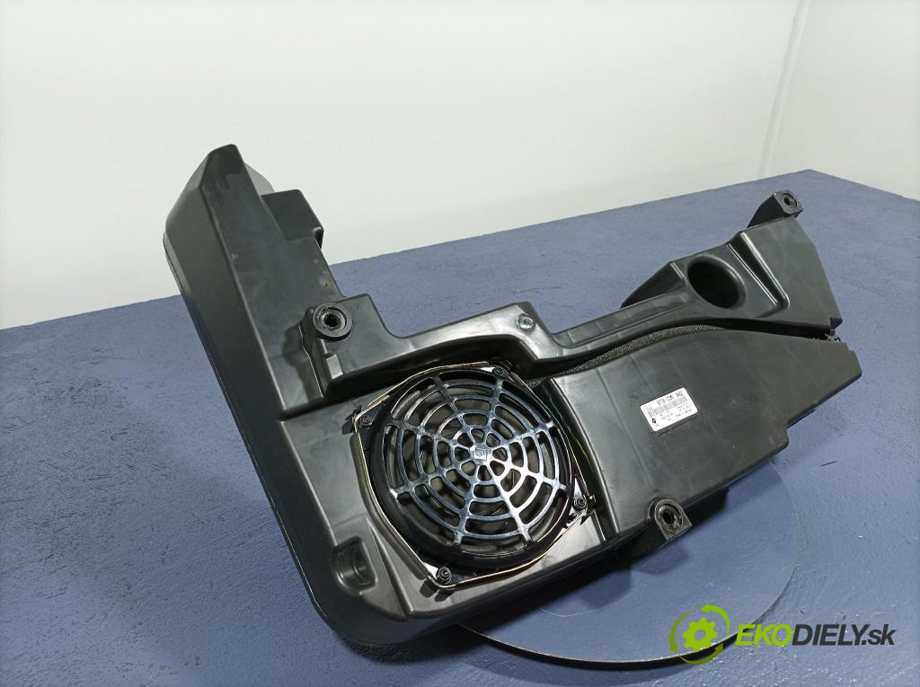 Audi A4 2012 Mluvčí: / Subwoofer: 8T8035382