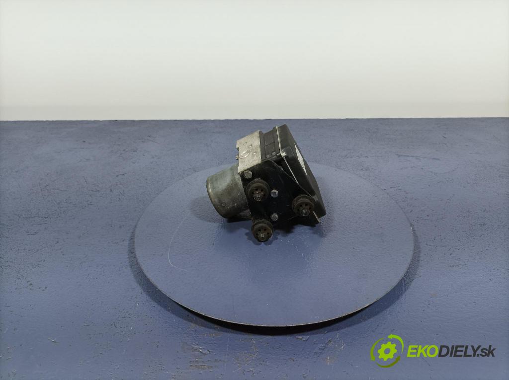 Audi A4 2012 čerpadlo ABS x 8K0614517GH