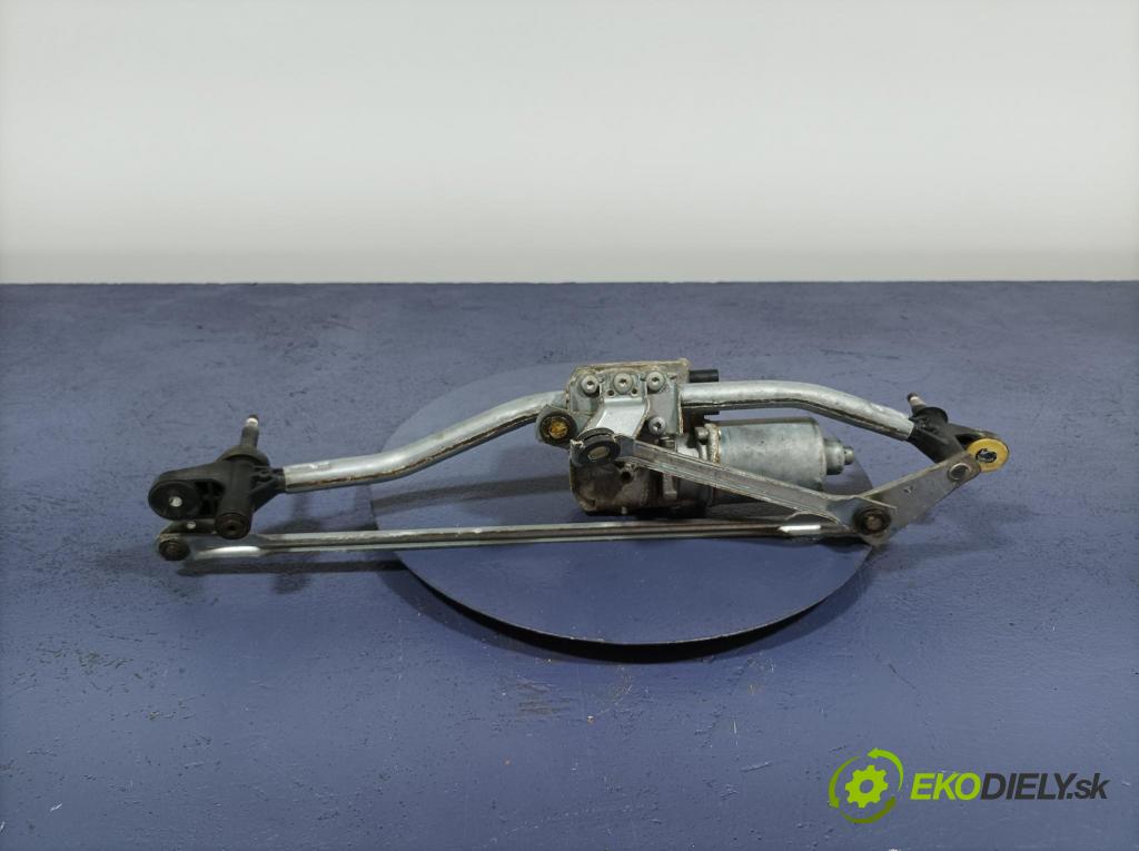Audi A4 2012 mechanismus motorek Stěrače: před 8K1955023C
