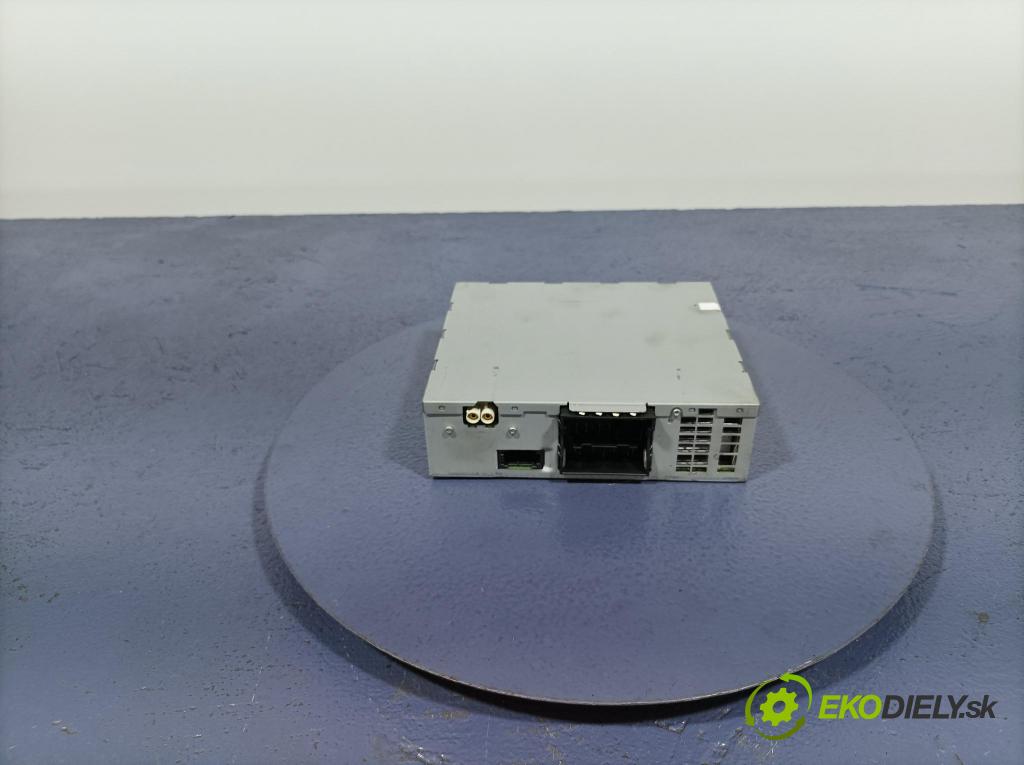 Audi A4 2012 Radio I Navigácia: 4G0035056D