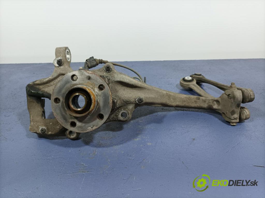 Audi A4 2012 náboj levá 4G0407241C