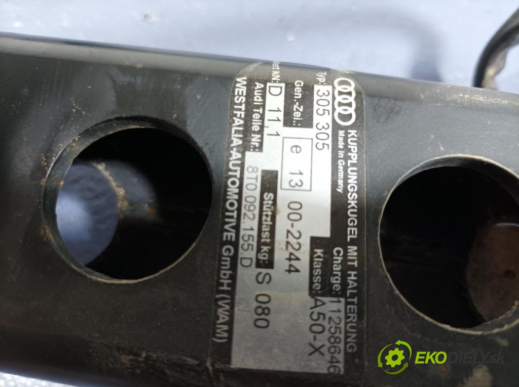 Audi A4 2012 oko Do Přívěsy 8T0092155D