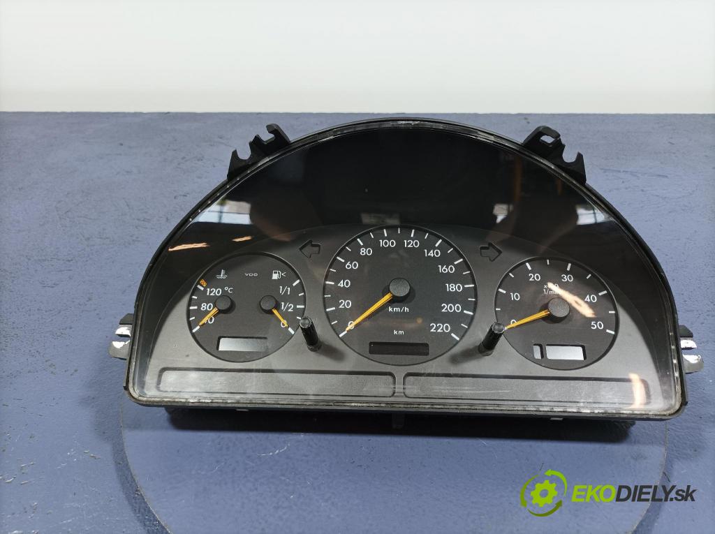 Mercedes ML-Klasa 2001 Přístrojová deska A1635403011