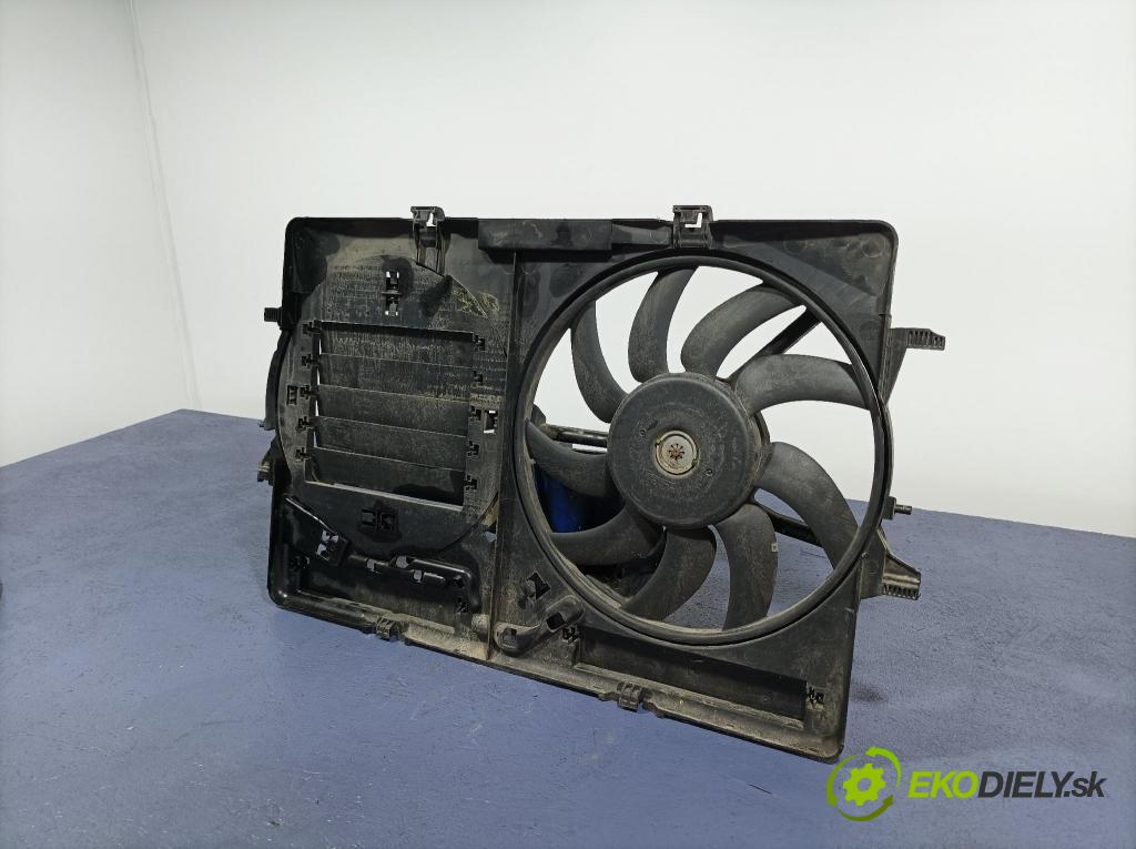 Audi A4 2012 ventilátor Chladič: 8K0121207B