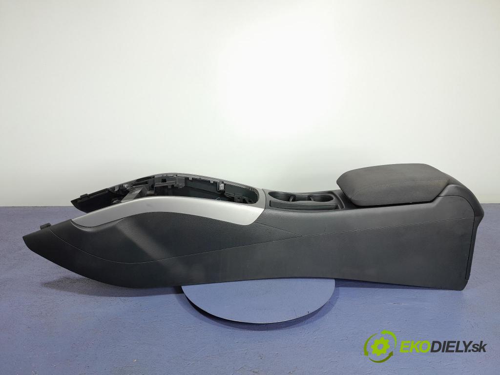 Audi A4 2012 operadlo
