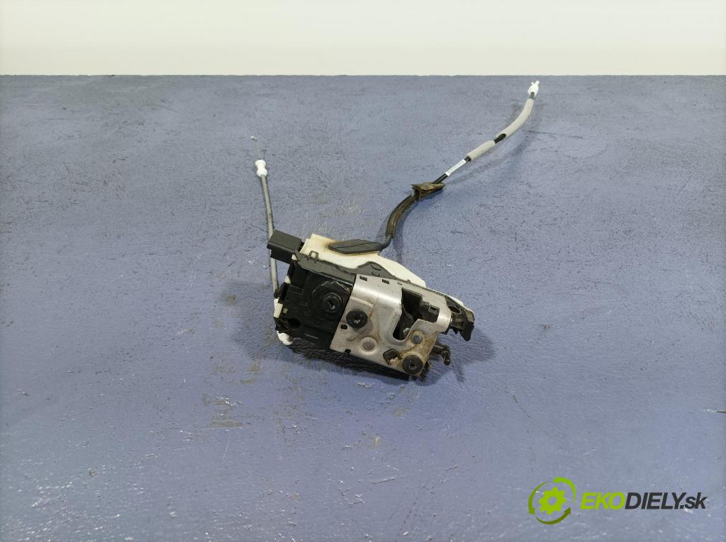 Citroen Ds4 2017 zámek dveře před v pravo: 9685351480