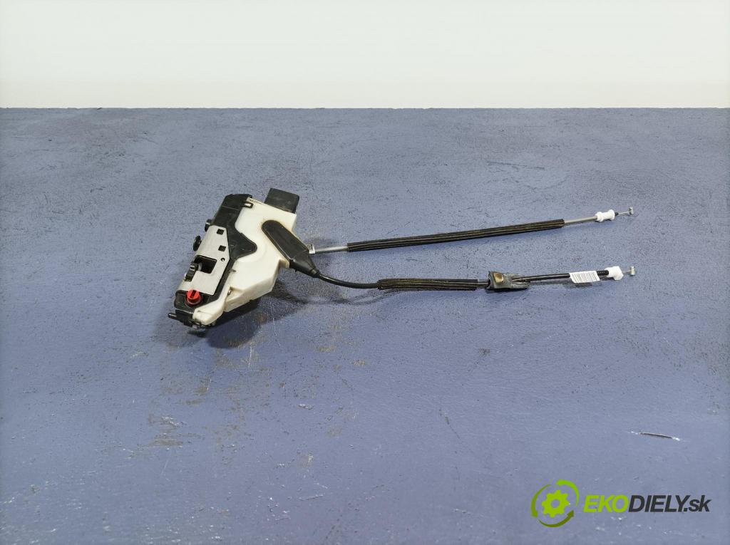 Citroen Ds4 2017 zámek dveře Zad: v pravo: 9685353480