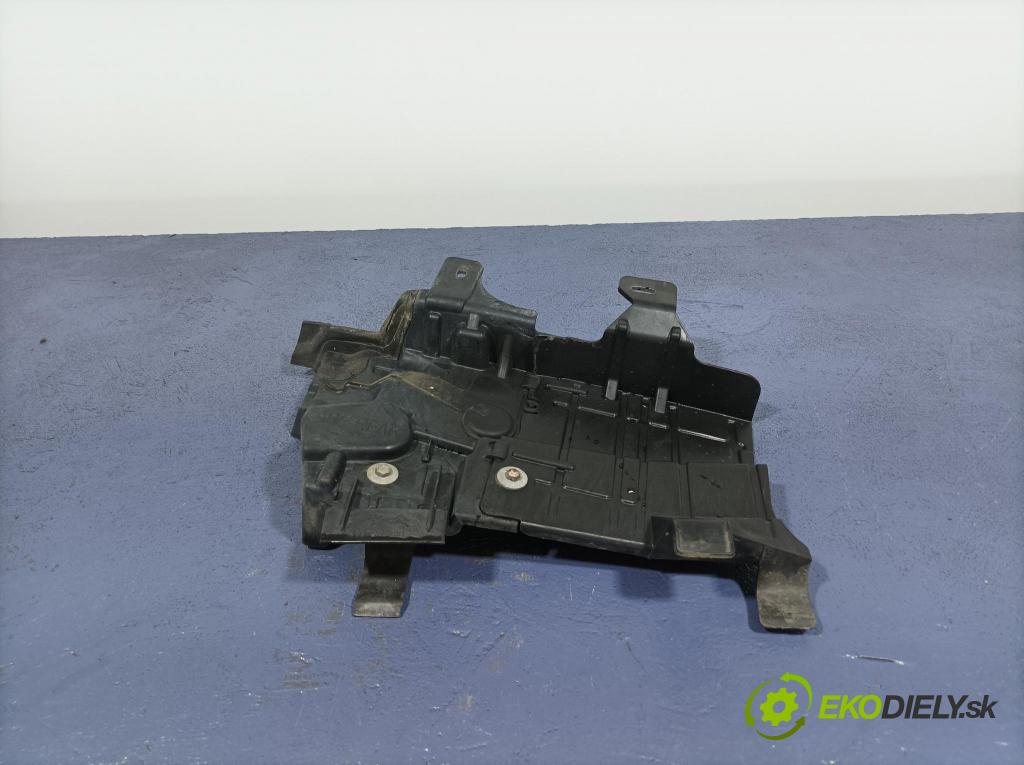 Citroen Ds4 2017 kryt Plast: podvozek: 9807276280