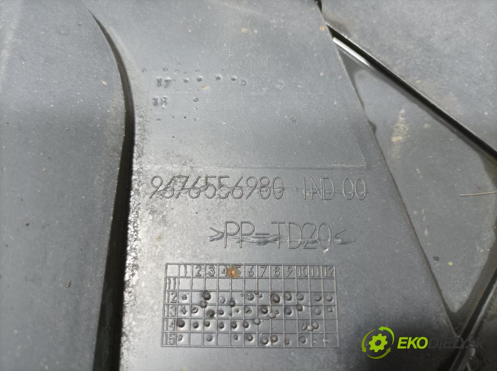 Citroen Ds4 2017 kryt Plast: podvozek: 9808459280