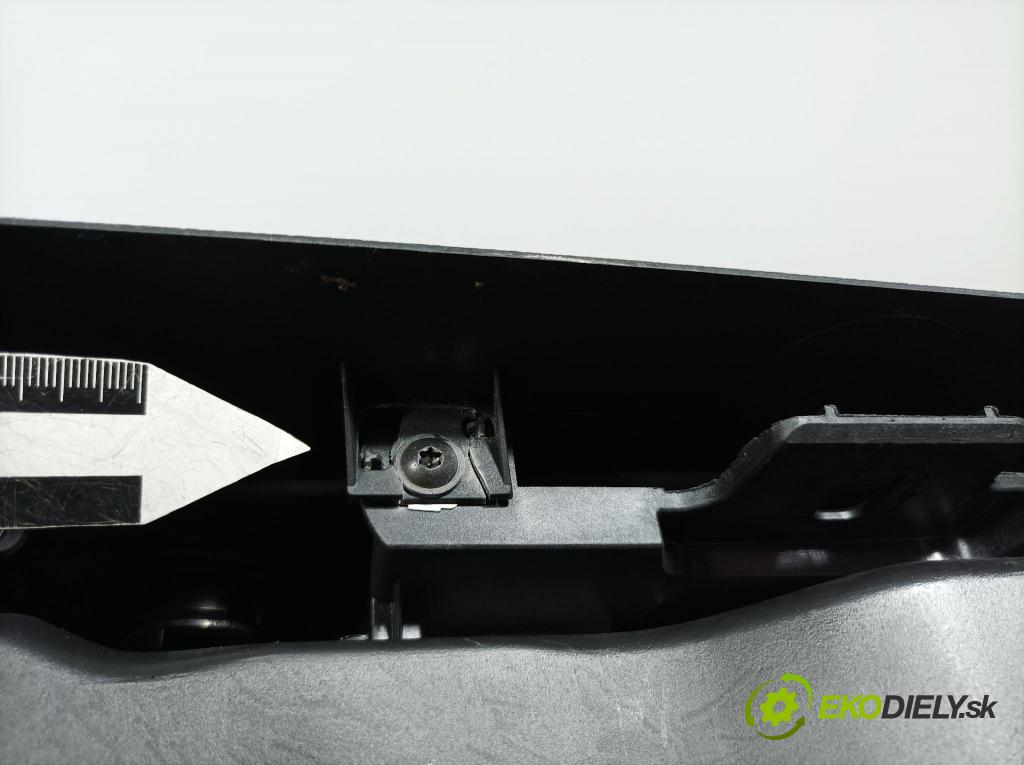 Vw Passat 2007 loketní opěrka