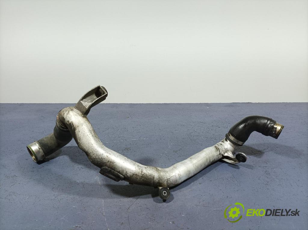 Vw Passat 2007 trubka Vzduch: 3C0145840D
