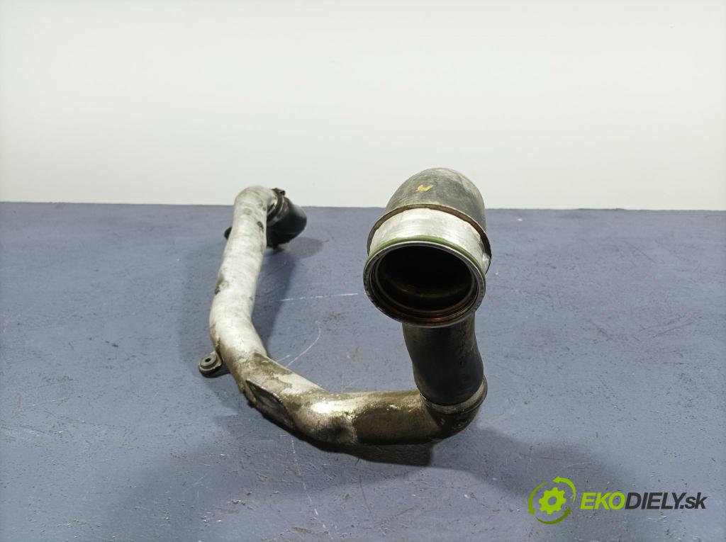 Vw Passat 2007 trubka Vzduch: 3C0145840D