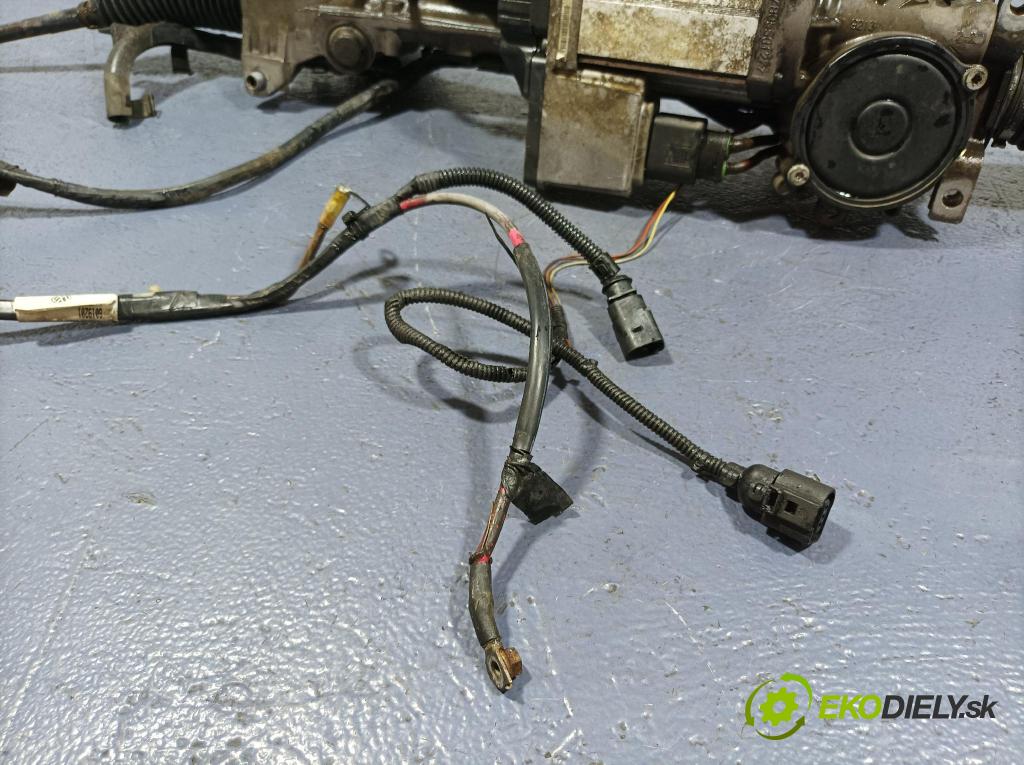 Vw Passat 2007 řízení volantu 3C1423051T