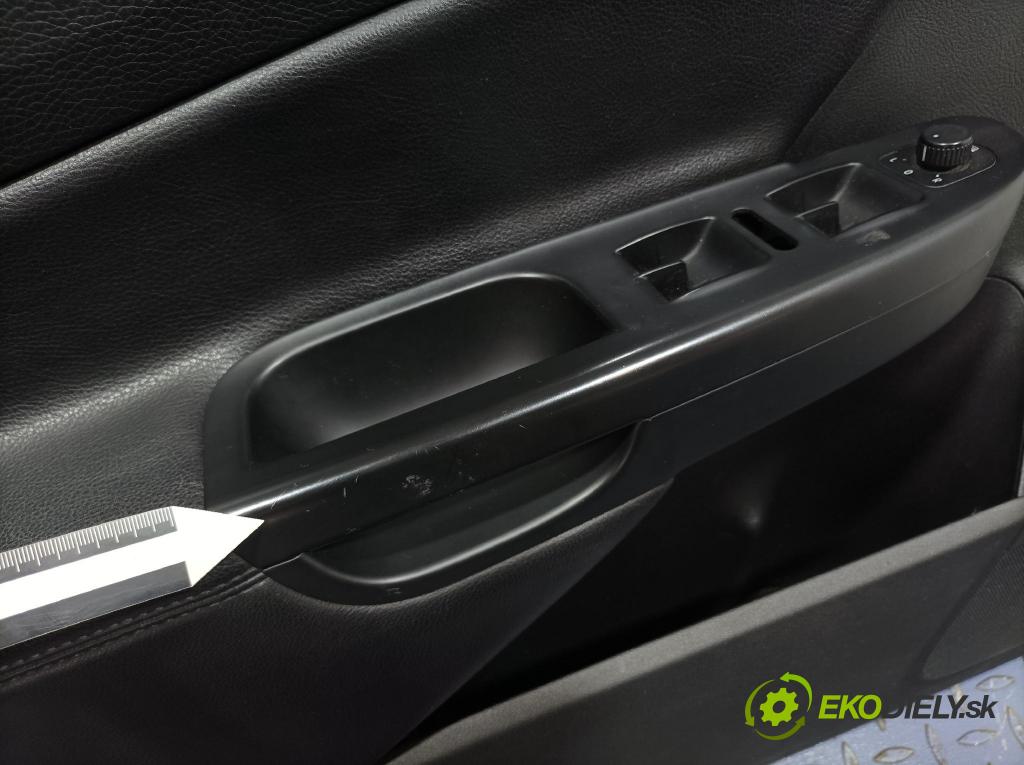 Vw Passat 2007 Tapacír: dveře před levá 3C1867011EB