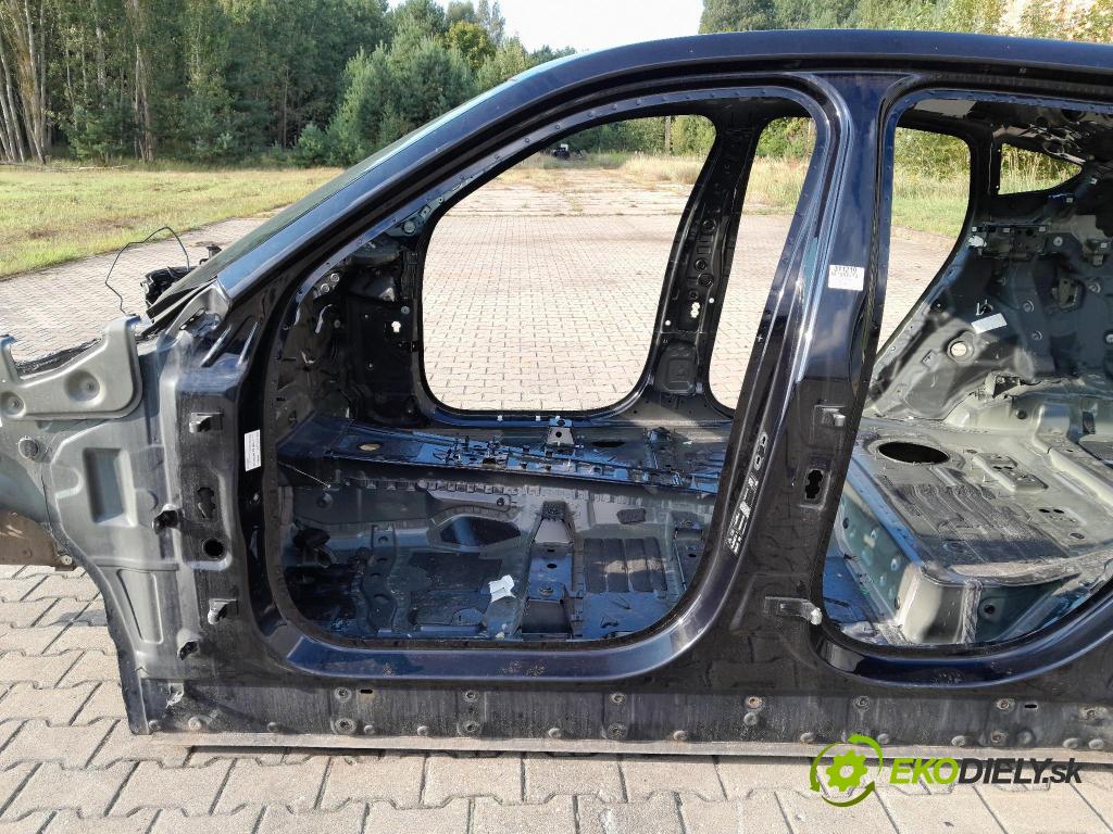 Bmw X6 0 práh Levý: