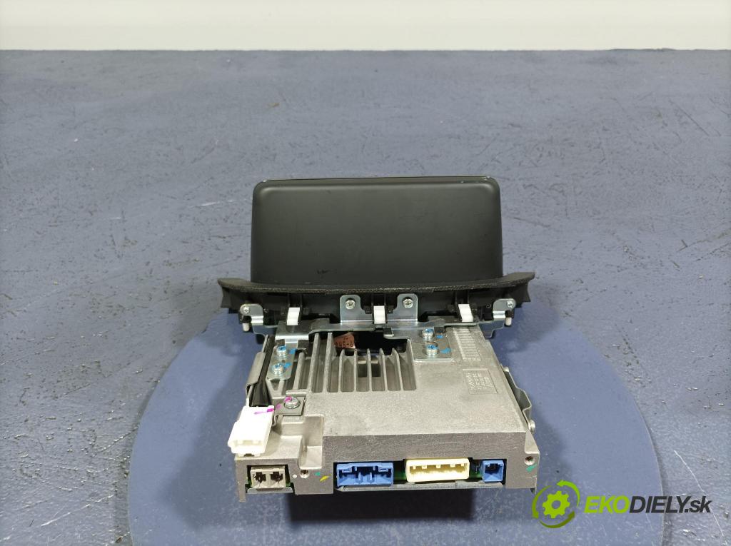 Mazda 3 2017 displej Radio / GPS B61A611J0