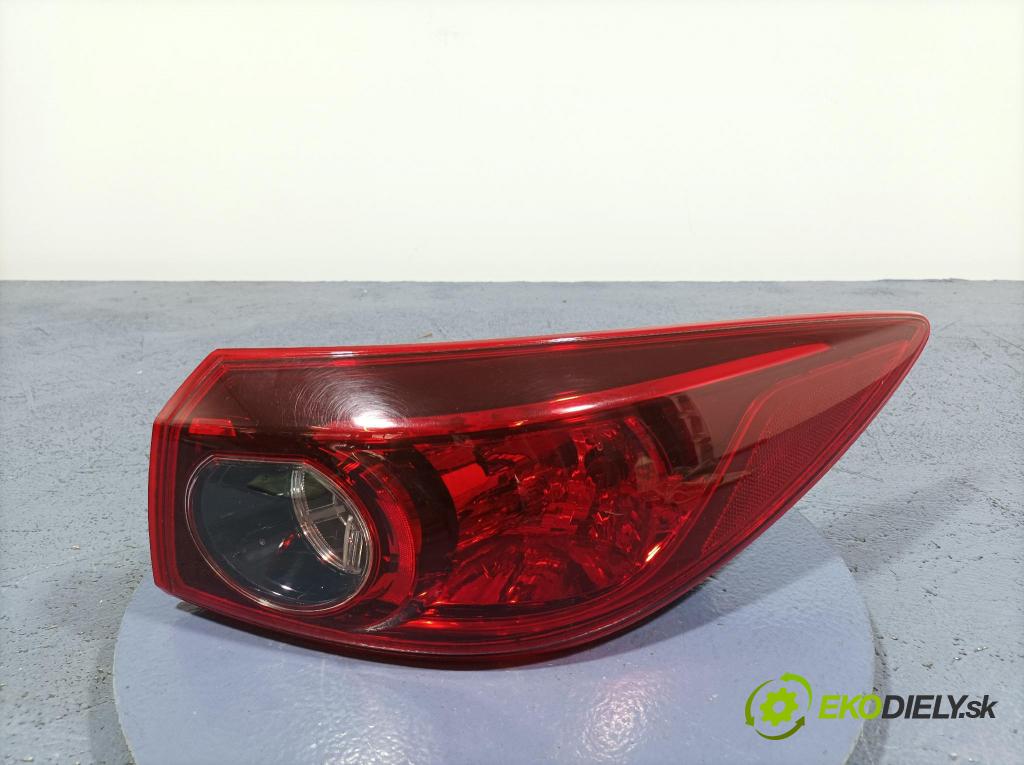 Mazda 3 2017 světlo Zad: Práva: Mimo: BHN1-51150
