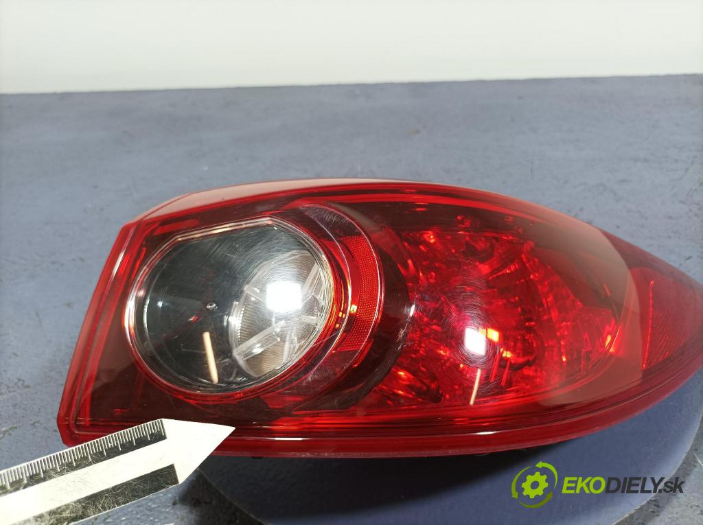 Mazda 3 2017 světlo Zad: Práva: Mimo: BHN1-51150