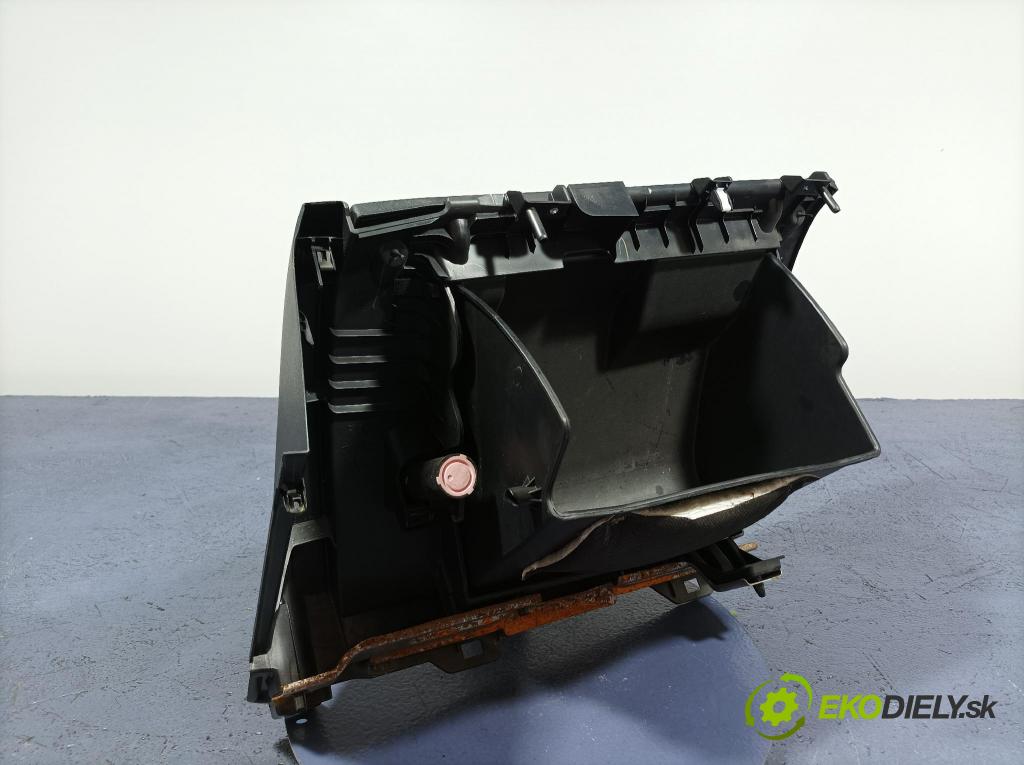 Mazda 3 2017 kastlík BJS7-64261