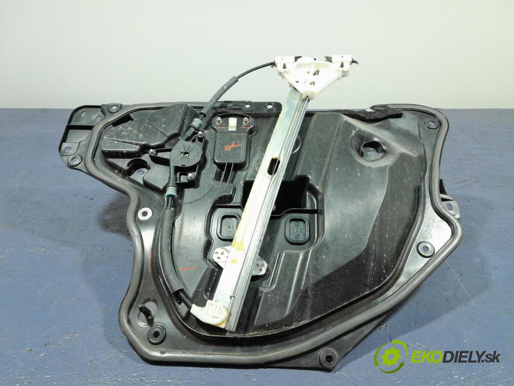 Mazda 3 2017 mechanismus stahování Sklenka: před Levý: BJS75997X