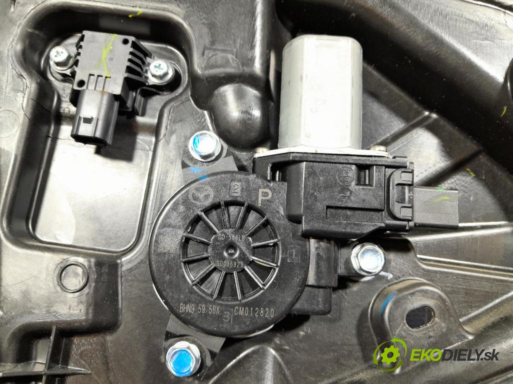 Mazda 3 2017 mechanismus stahování Sklenka: před Levý: BJS75997X