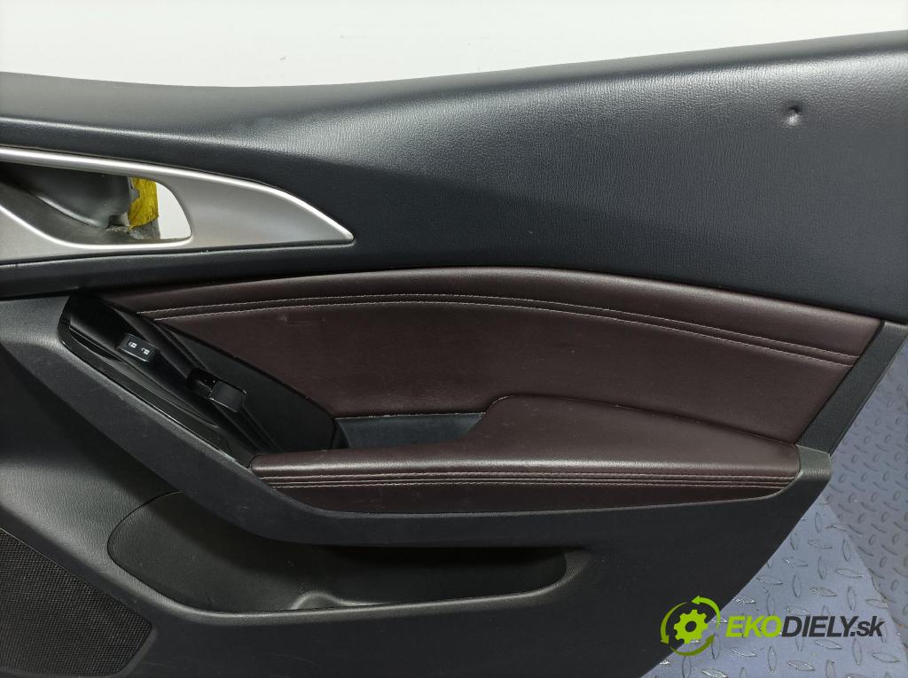 Mazda 3 2017 Tapacír: dveře před Práva: BANE-68420