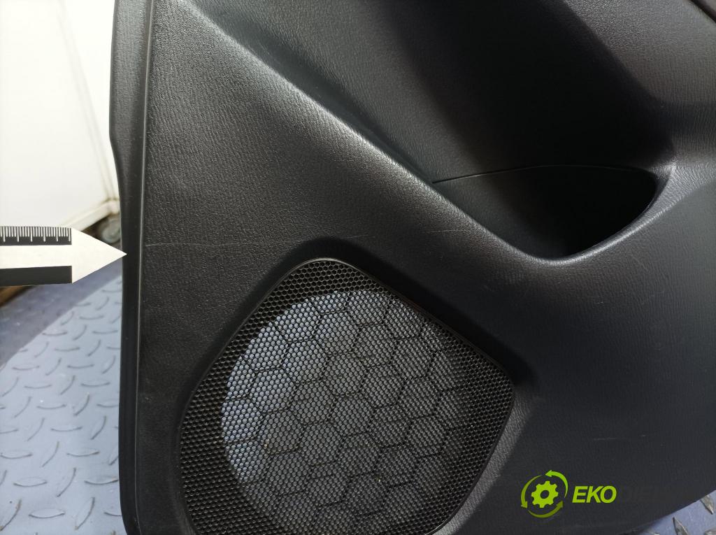 Mazda 3 2017 Tapacír: dveře Zad: Práva: BANG-68520